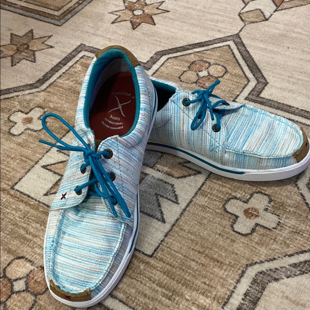 Twisted X Blue Boat Shoes with Slip-Resistant Sole